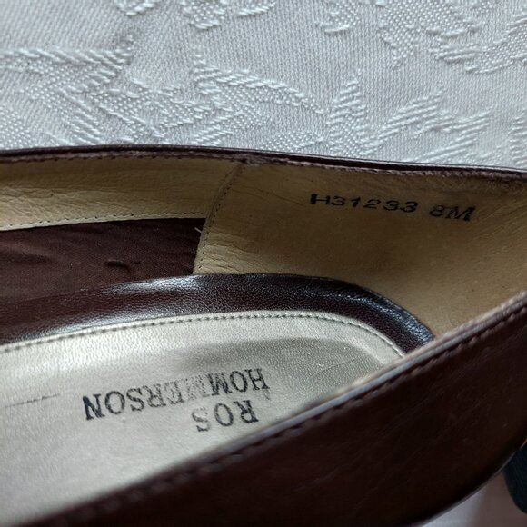 Ros Hommerson Women's Brown Crocodile Pattern Pumps, Size 8 - Picture 7 of 7